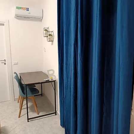 Privatunterkunft A' Zezzenella Neapel